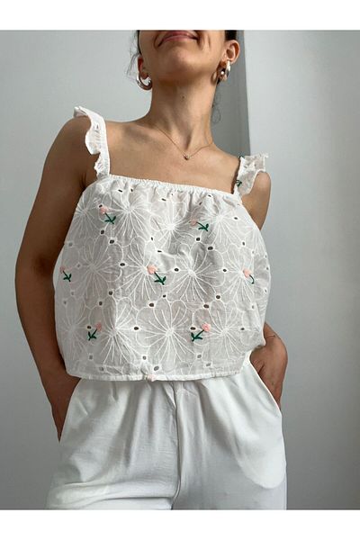 soBasic Yellow Embroidered Scallop Strap Blouse - Pink-white