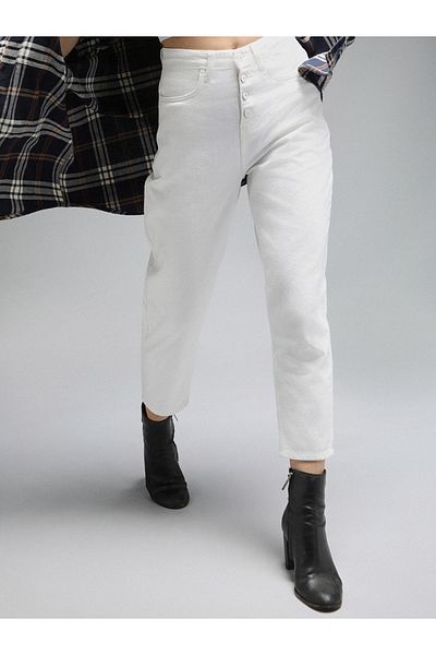 High Star By Styli High Rise Clean Look Mom Fit Cropped Jeans