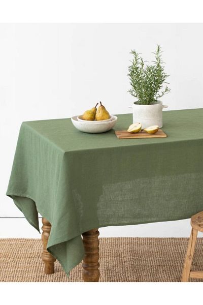 HOME ART ATELIER hand made مفرش طاولة من الكتان الخام العضوي باللون الأخضر الداكن