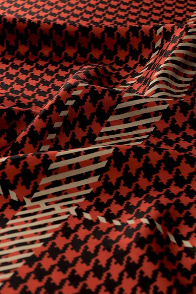 Bursa İpek Twill Silk Scarf - Red Line Houndstooth Pattern