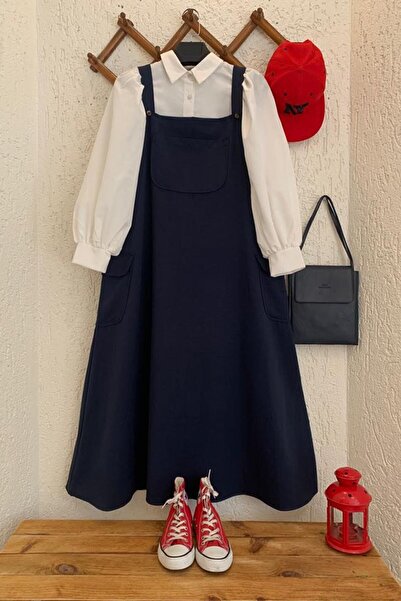 Ceylan Otantik تنورة من الكتان باللون الأزرق الداكن وقميص قصير بياقة كلاسيكية...