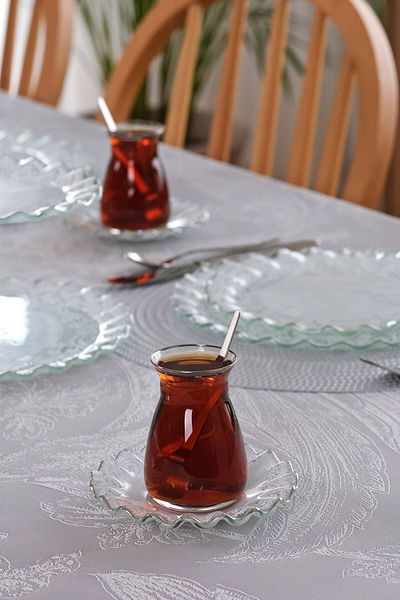 Glore 6-Person Marche Platinum Gilded 12-Piece Glass Tea Set