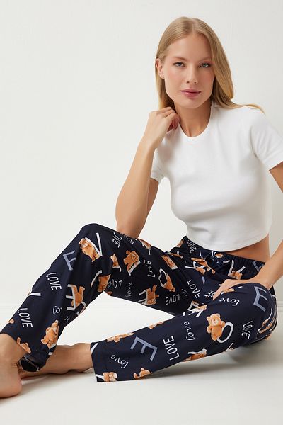 Happiness İstanbul Pijamale moale pentru femei, cu model negru vibrant - GF00002