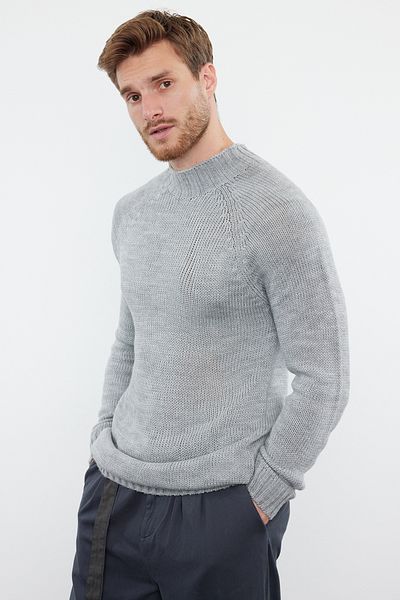 Trendyol Collection Grauer Slim-Fit-Strickpullover mit Raglanärmeln – halber Rollkragenpullover TMNAW25KZ00002