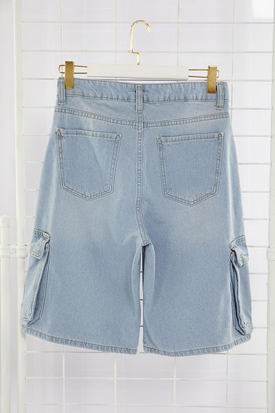 Trendyol Collection Blaue Shorts mit weiter Passform - Baggy Cargo Pocket, Bermuda TMNSS24SR00072