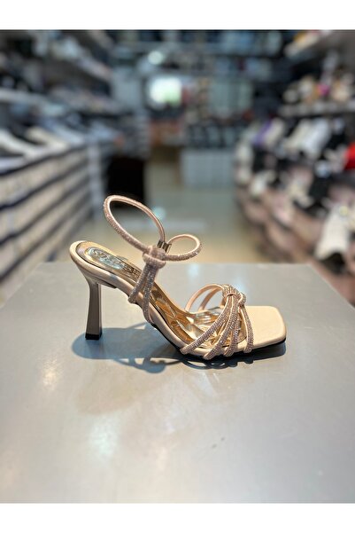 Hacıoğlu Ayakkabı Pantofi cu toc elegant Kriste Bell cu bandă de piatră