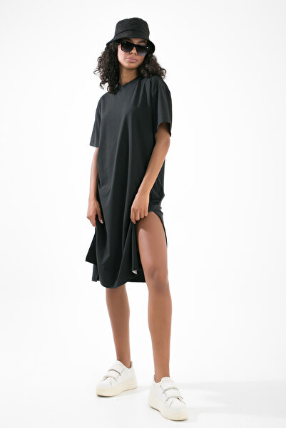 muub's TDRESS Μακρύ μπλουζάκι Oversize Φόρεμα - O-Neck, Διπλό Σχιστό στο Δίπλα