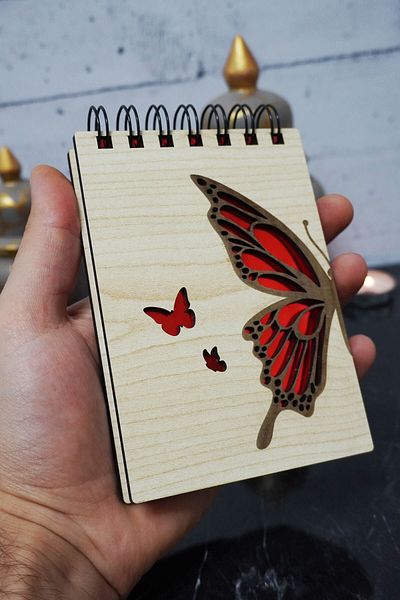 markcat Bloc de note cu copertă din lemn cu tematică fluture - Mini caiet de buzunar - Lista mea