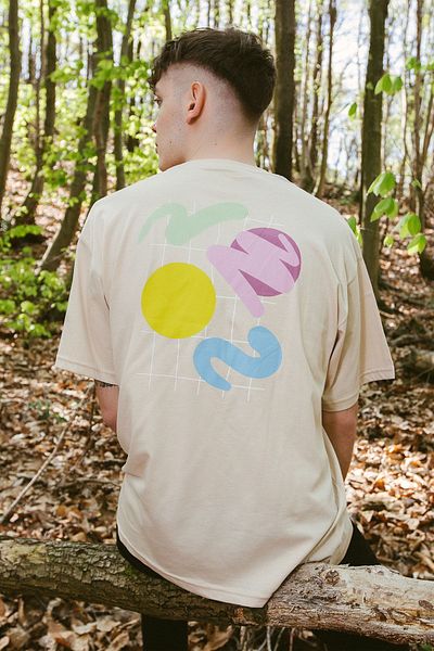 Eazy Co Tricou cu mânecă scurtă cu imprimeu supradimensionat unisex Eazy Beige Abstract Shapes