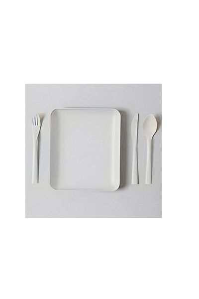 Eynel 6-Person Picnic Set - 32 Pieces Plastic Cup and Spoon Knife Dinner Breakfast Set