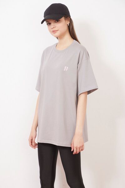 Eazy Co Eazy Grey Social Distance Unisex Oversize εμπριμέ κοντομάνικο μπλουζάκι