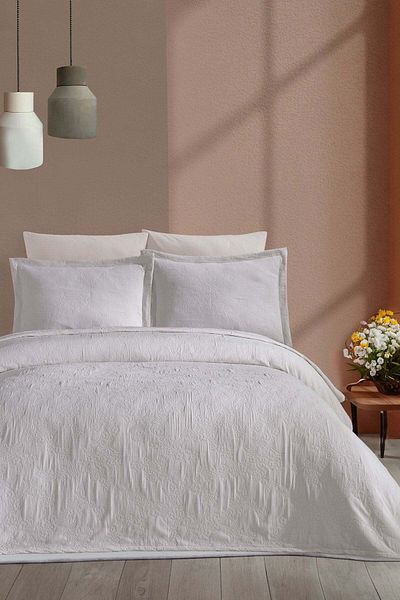 Elart Double Cream Bedspread - Nice