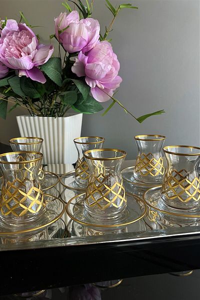 DECOSTYLE Gold Embroidered Irem Cut 12 Piece Tea Set