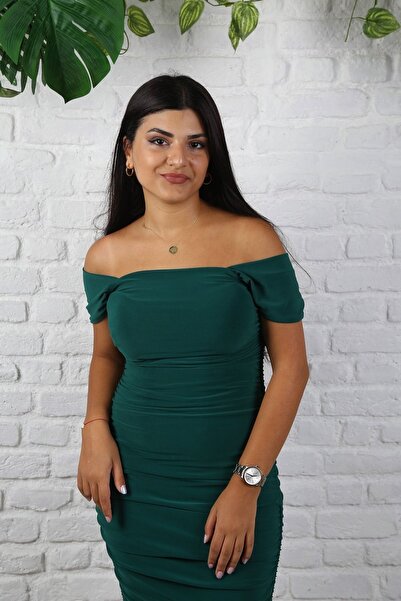 Bersi Butik Kadın Zümrüt Yeşili Drapeli Düşük Omuzlu Abiye Elbise