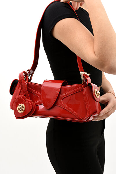 Reddington حقيبة يد وكتف نسائية من الجلد اللامع من Aura