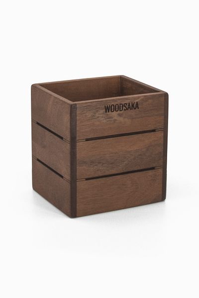 Woodsaka 3Line офис комплект от 4 части - кутия за химикалка и бележник в цвят орех, държач за визитки и държач за кламери