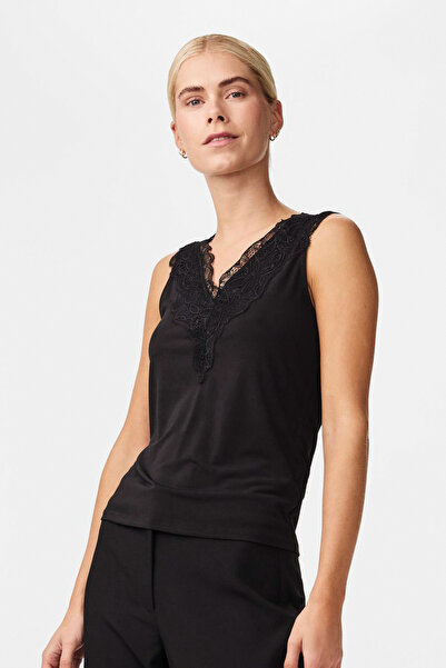 YAS. Krajkový top YASLORI SL - S. NOOS