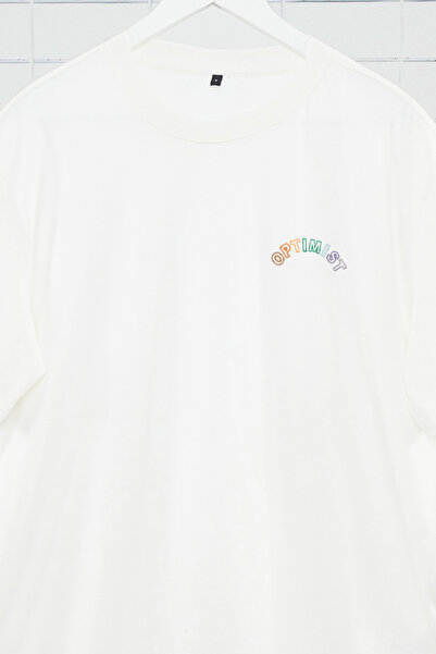 Trendyol Collection Бавовняна футболка з вишивкою великого розміру з екрю Surdurable TMNSS24TS00169