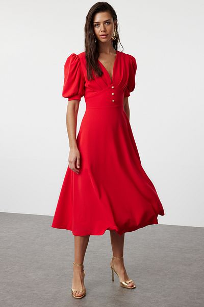 Trendyol Collection Stílusos piros estélyi ruha fényes ékköves részletekkel - A-szabású TPRSS24EL00207
