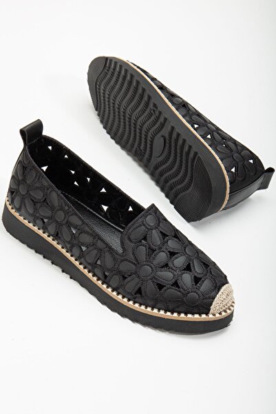 Hanımsoller КОМФОРТНИ ОБУВКИ HANIMSOLLER BLACK LOUFER HOLE ВИСОЧИНА НА ПОДметката 3 СМ