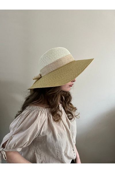by.accessoriess Two Color Ribbon Straw Beach Hat
