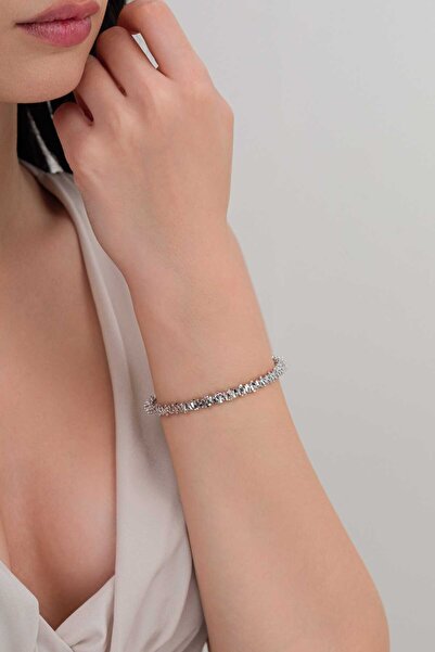 LUCİ LONTANE Keskin Hat Dizayn Gümüş Renk Kelepçe