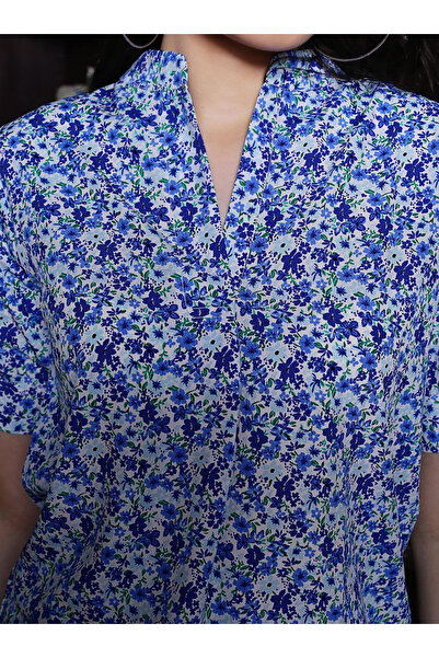 Sera By Styli Floral Print Mandarin Collar Top with Short Sleeves