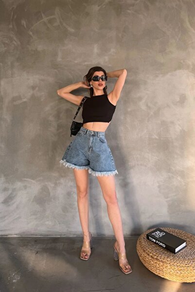 Jeyda Mom Kesim Paçası Püsküllü Denim Şort