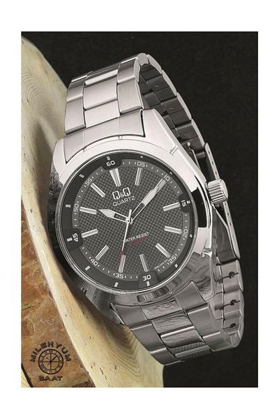 Q&Q Men's Wristwatch Q894j202y