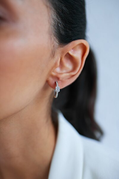 ADOR Altın Baget Taşlı Küpe