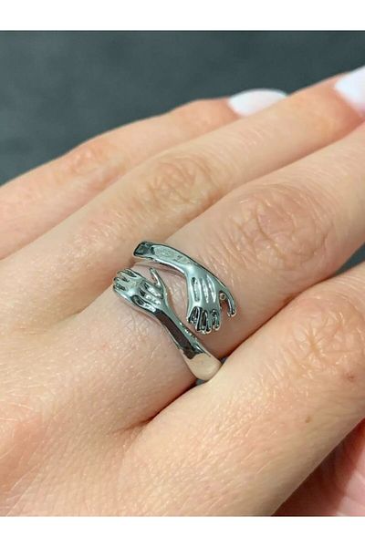 Köstebek Romantic Hugging Hands Ring