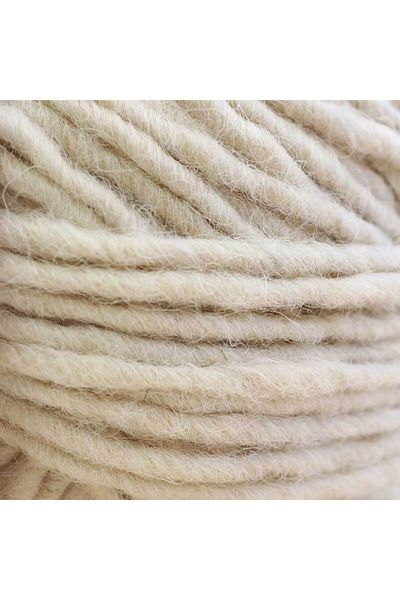 Lanea Smooth Merino Wool Thread / 30 Ecru