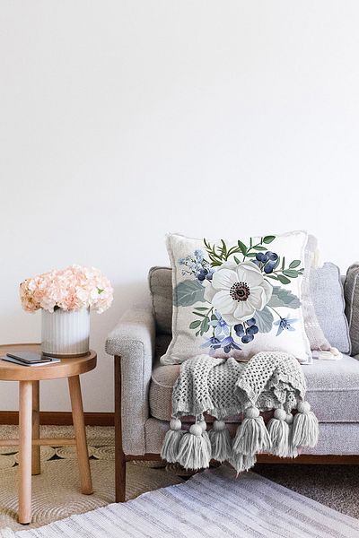 Realhomes Husă de pernă decorativă Raschel tricotată cu imprimare digitală, cu design trandafir alb