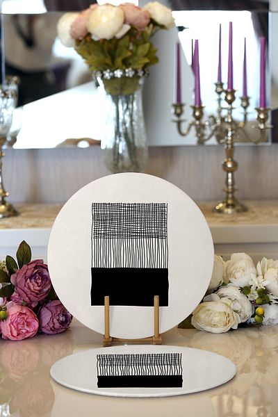 Realhomes 2-Piece Abstract Style Digital Printed with Onedraw Drawing Modern Round Charger & Placemat