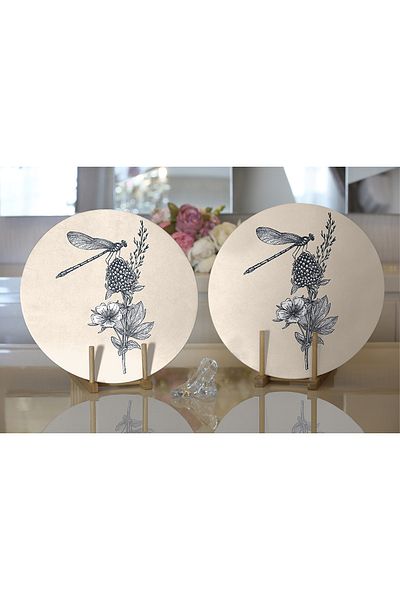 Realhomes 2-Piece Cream Floor Digital Printed Round Plate & Placemat with Charcoal Drawing