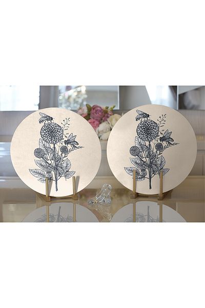 Realhomes 2-Piece Cream Floor Digital Printed Decorative Round Plate & Placemat with Charcoal Drawing