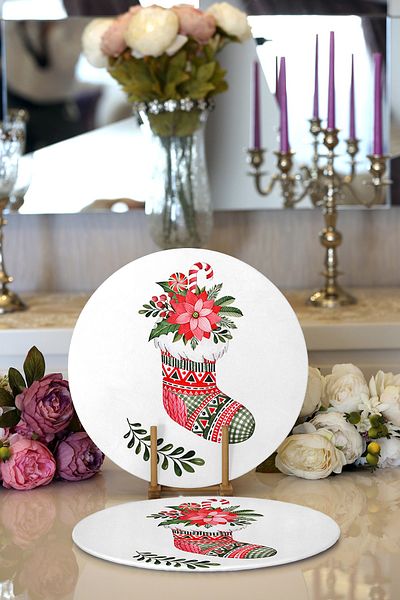 Realhomes 2-Piece Mery Christmas Themed Digital Printed Decorative Round Charger & Placemat