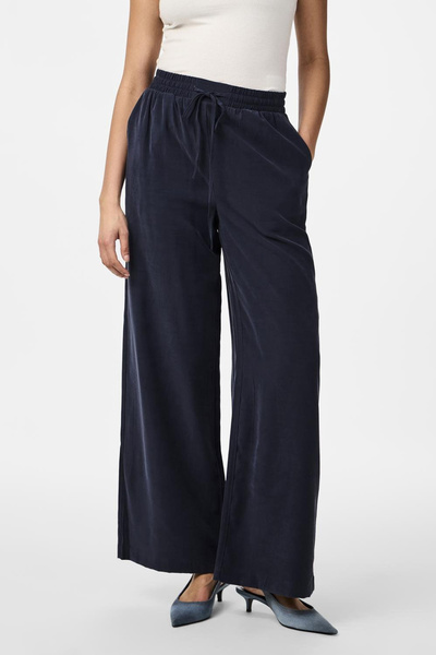 YAS. YASNARA HW Trousers - Short Cut