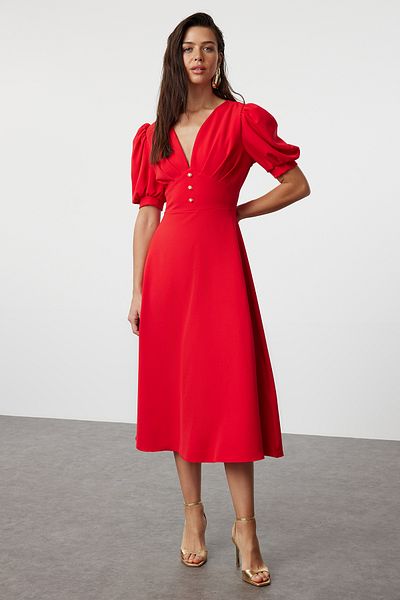 Trendyol Collection Stílusos piros estélyi ruha fényes ékköves részletekkel - A-szabású TPRSS24EL00207