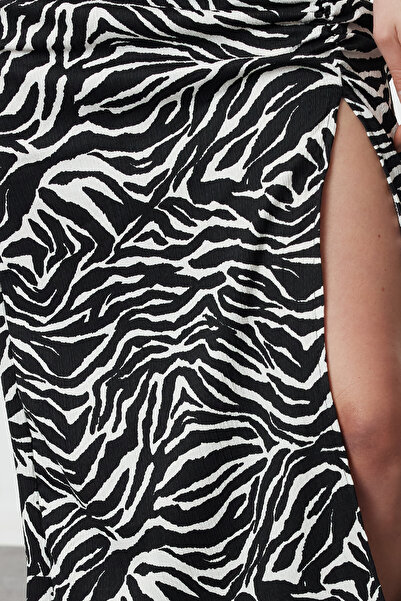 Trendyol Collection Black Zebra Patterned Textured Slit Gathered Flexible Midi Knitted Skirt TWOSS24ET00254