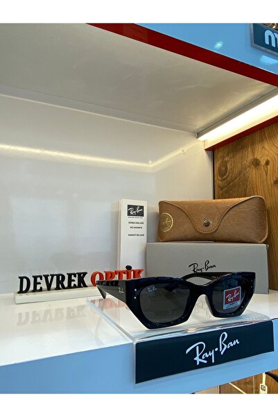 Ray-Ban SUN GLASSES RAYBAN ZENA RB4430667787 52