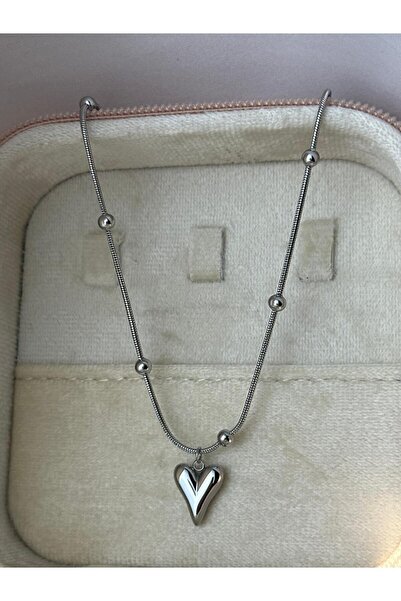 B&B'shop Gümüş Rengi Dorika Zincirli Kalpli Kolye
