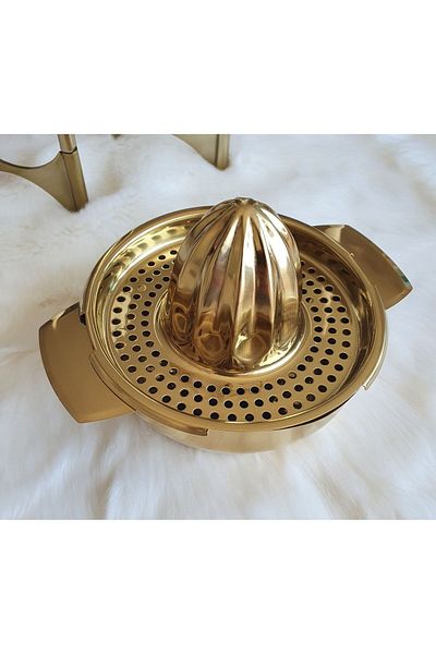 LOVYCO Lemon and Orange Citrus Juicer - Gold