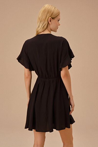 SUWEN Daisy Short Beach Dress - Comfortable and Stylish Design