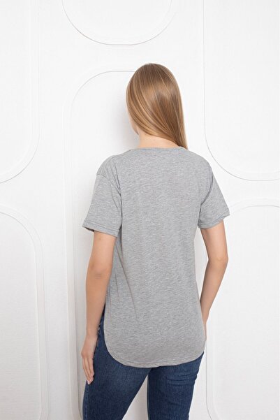 Trendbade Butik Γυναικείο μπλουζάκι σε γκρι V-λαιμόκοψη