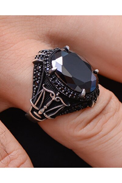 Prestige Terazi Figürlü Gümüş Erkek Yüzük Siyah Zirkon Taşlı