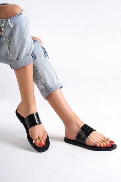 DaphneSandals Croco Patterned Black Women's Leather Slippers - 5205