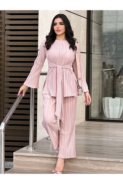 Styli Pleated Flared Sleeves Tunic Top with Front Tie Up