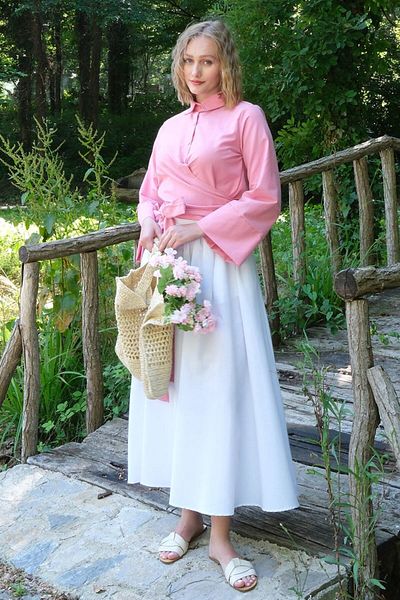 Ceylan Otantik Pink Shirt and White Balloon Skirt Set