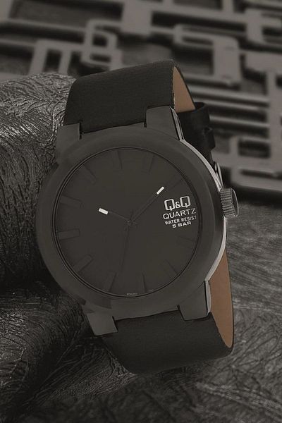 Q&Q Men's Wristwatch Q740-45